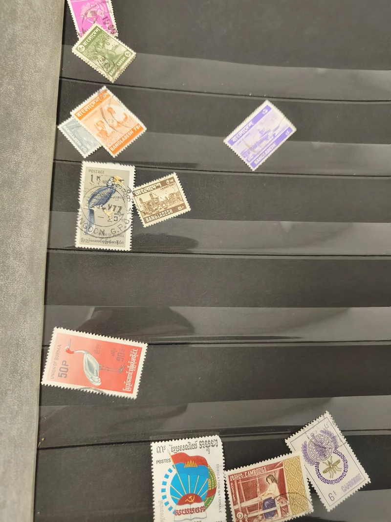 Lot anciens timbres oblitérés Bangladesh et Asie, oiseaux, monuments, collection