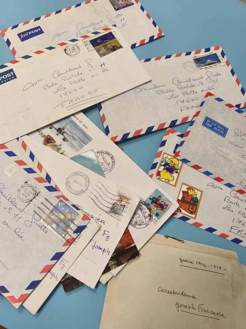 Lot anciennes enveloppes timbrées oblitérées philatélie vintage air mail (Ref 1)