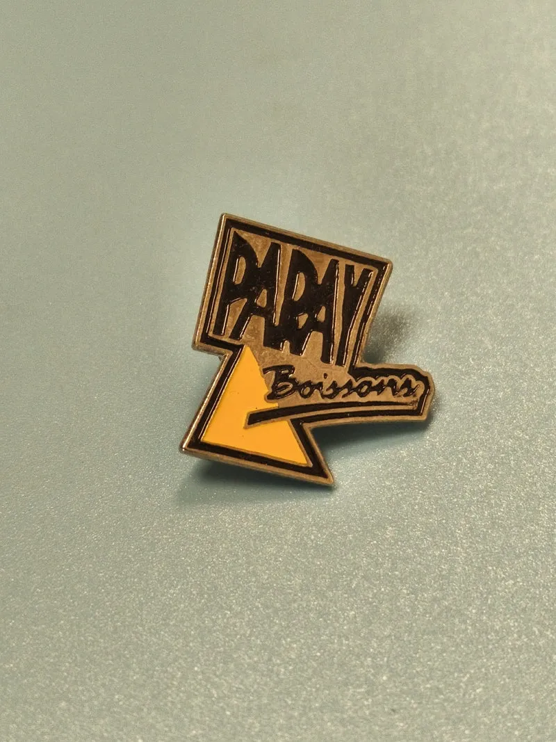 Pin's vintage Paray Boissons jaune, collection publicitaire rétro