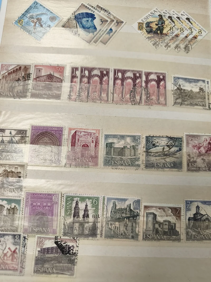 Lot anciens timbres oblitérés Espagne monuments, paysages, philatélie vintage