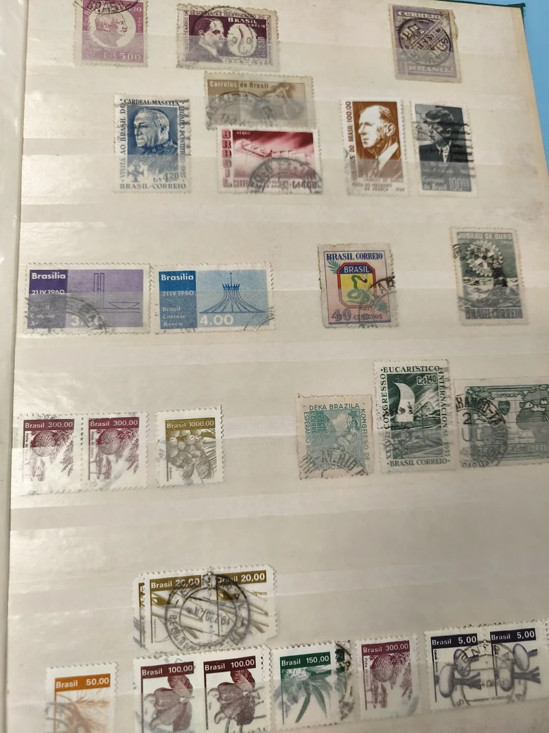 Lot anciens timbres oblitérés Brésil collection philatélie vintage multicolores