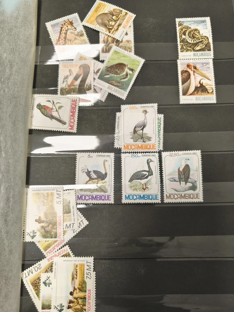 Lot anciens timbres oblitérés Mozambique animaux oiseaux collection philatélie