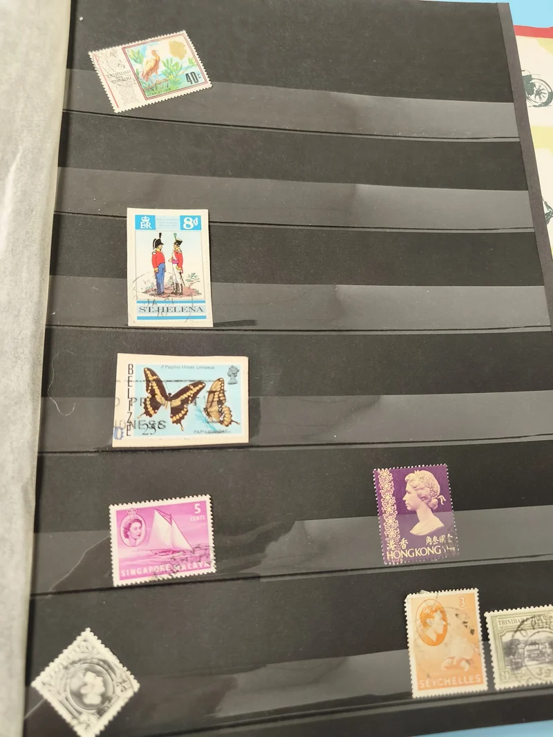 Lot anciens timbres oblitérés étrangers, faune, personnages, collection vintage