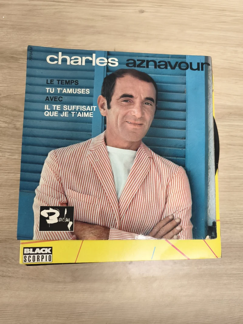 Vinyle 45 tours Charles Aznavour Le Temps Il Te Suffisait Que Je T?aime Barclay