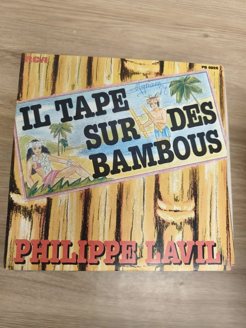 Vinyle 45 tours Philippe Lavil Il tape sur des bambous pochette illustrée RCA