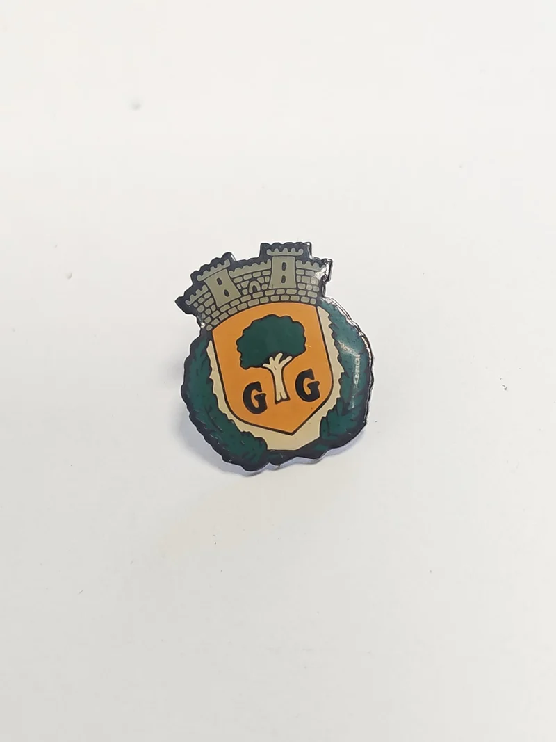 Pin's ancien rétro GG, badge vintage collection, accessoire broche années 90