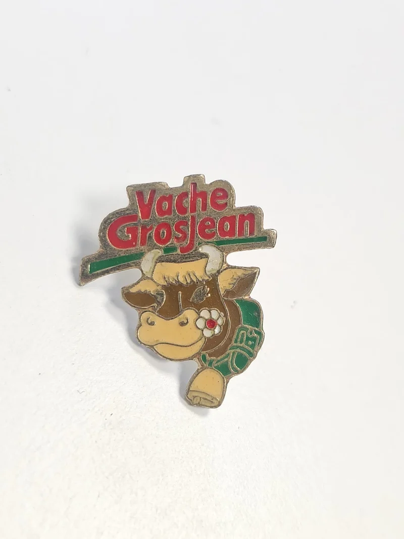 Pin's rétro ancien vache Grosjean collection publicitaire laitage France vintage