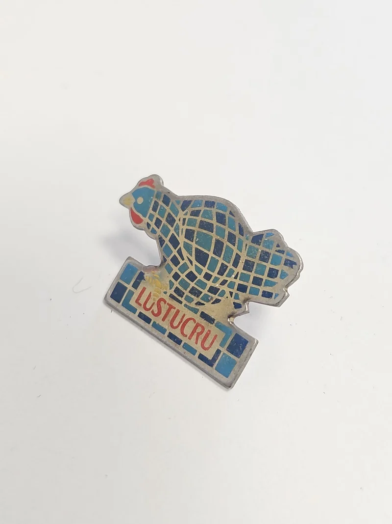 Pin's rétro ancien Lustucru, badge publicitaire vintage collection France années
