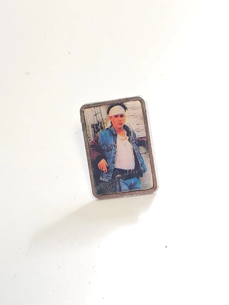 Pin's rétro ancien Johnny Depp collection cinéma badge vintage acteur film rare