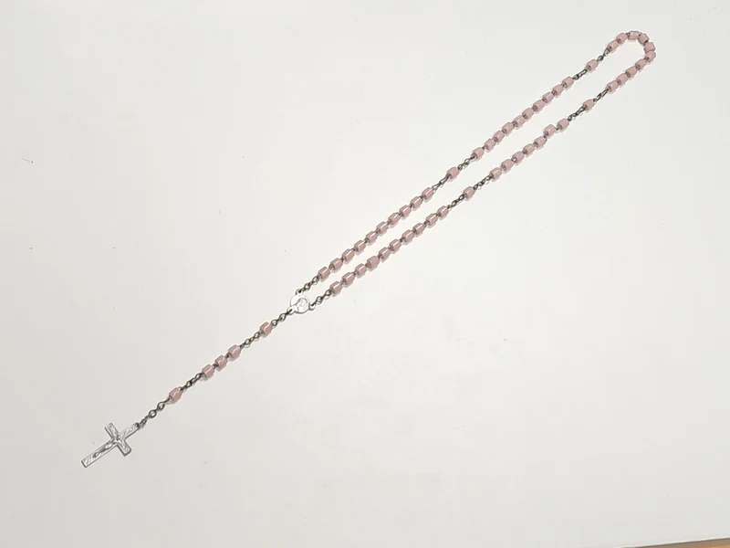 Chapelet catholique religieux avec croix - Prière, méditation, spiritualité