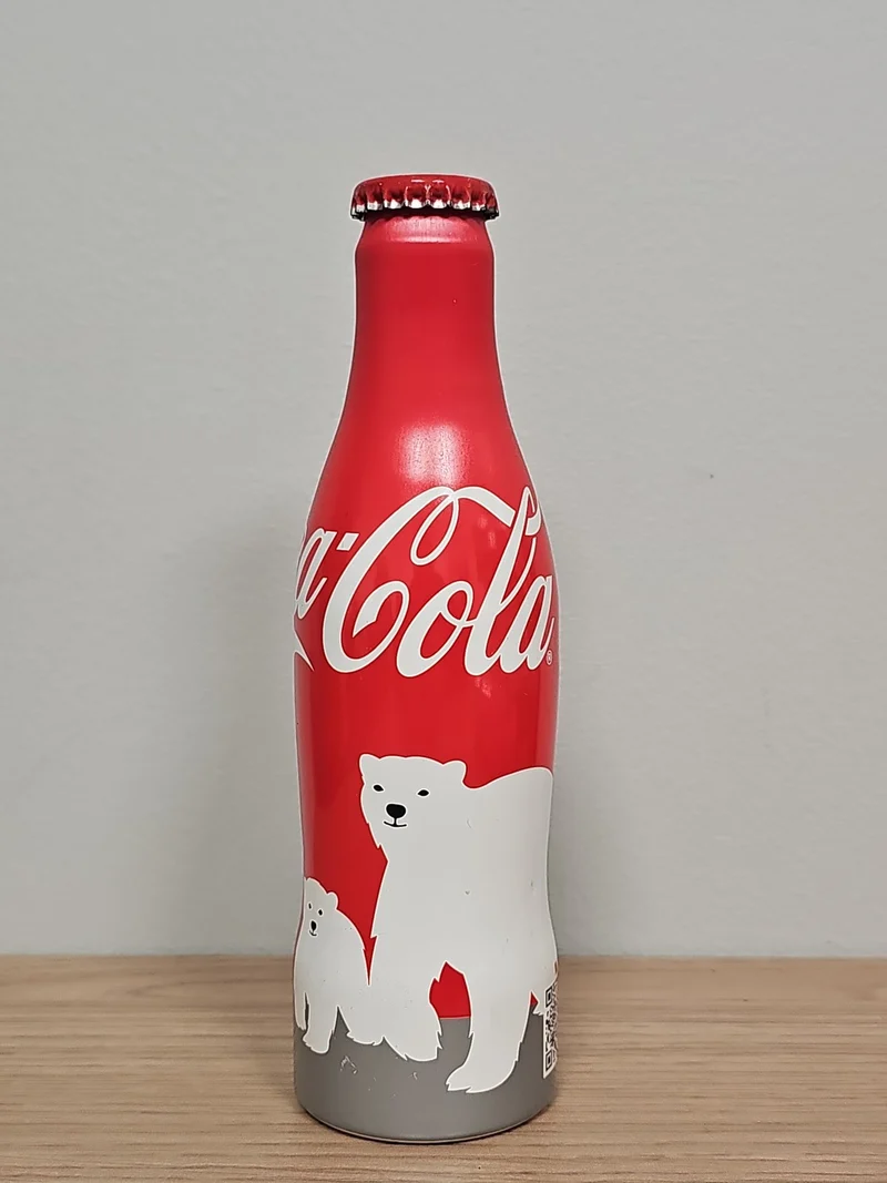 Bouteille Coca Cola pleine, édition spéciale, boisson gazeuse, déco rétro