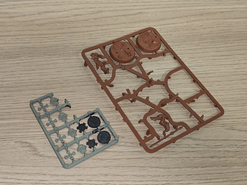Lot accessoires armes Warhammer Games Workshop figurines jeu de stratégie wargam