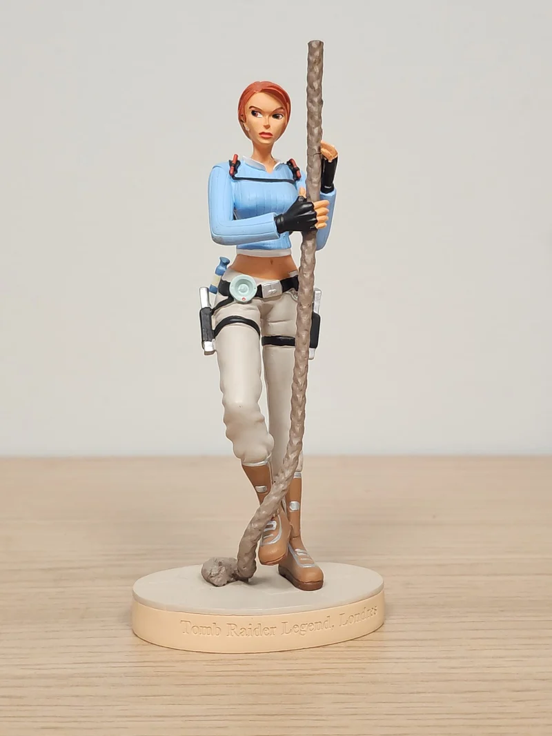 Figurine Tomb Raider Lara Croft Atlas - Héros Jeu Vidéo - Décor Gaming
