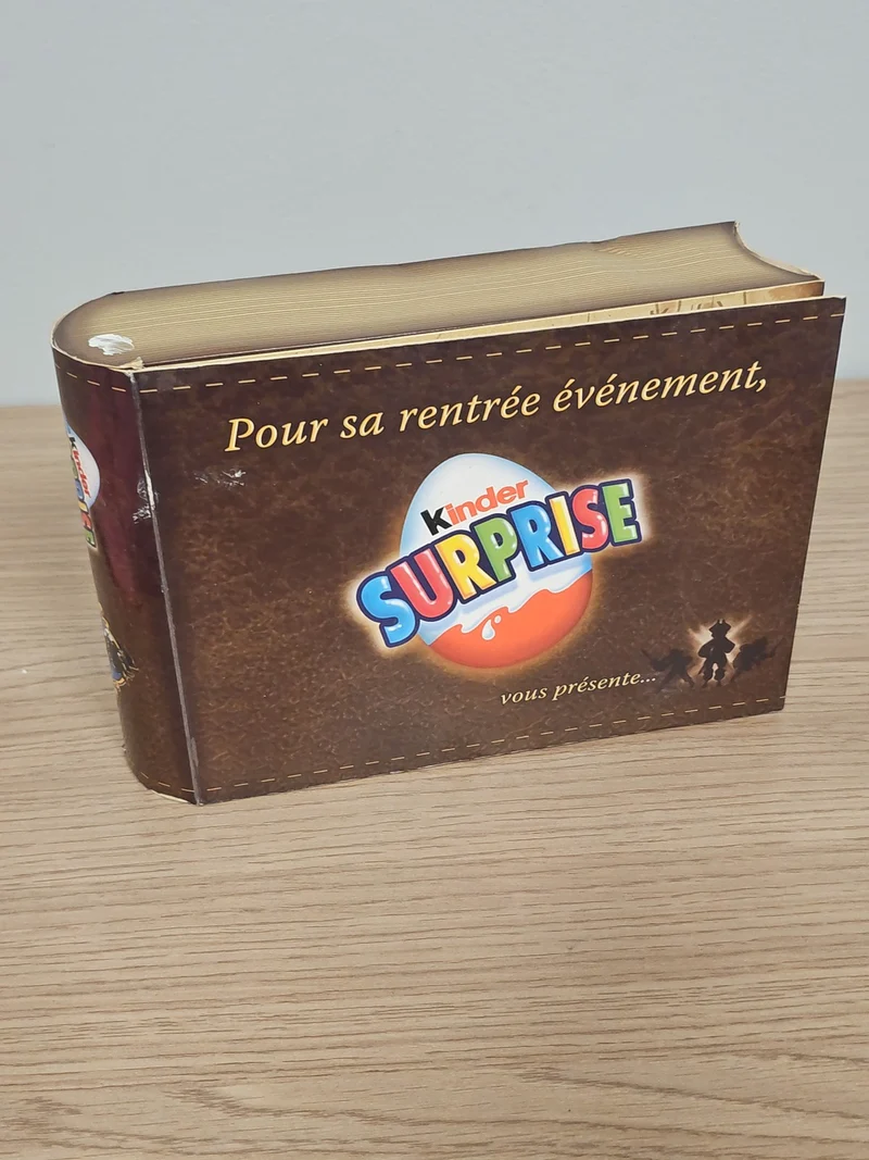 Coffret vintage figurines Kinder anciens monstres pirates rare collection rétro