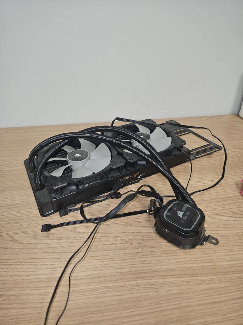 Corsair cw 9060044 ww non testée