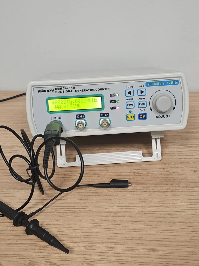 Générateur de signaux fonction DDS Generator fonctionnel sans alimentation