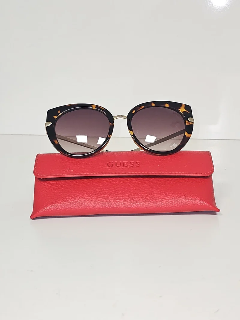 Lunettes de soleil Guess pour femme ou homme, modèle tendance, accessoire mode