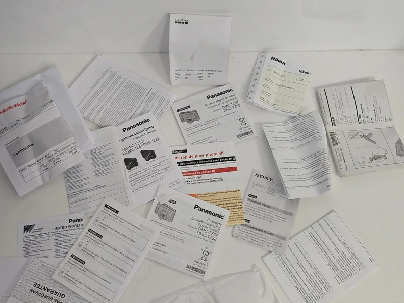 Lot notices et factures appareils photo Sony Nikon Panasonic, documents originau