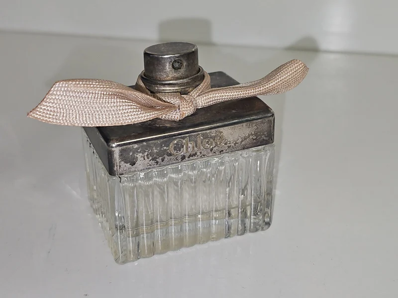 Flacon parfum ancien Chloé vintage original, collection rétro, parfum d?occasion