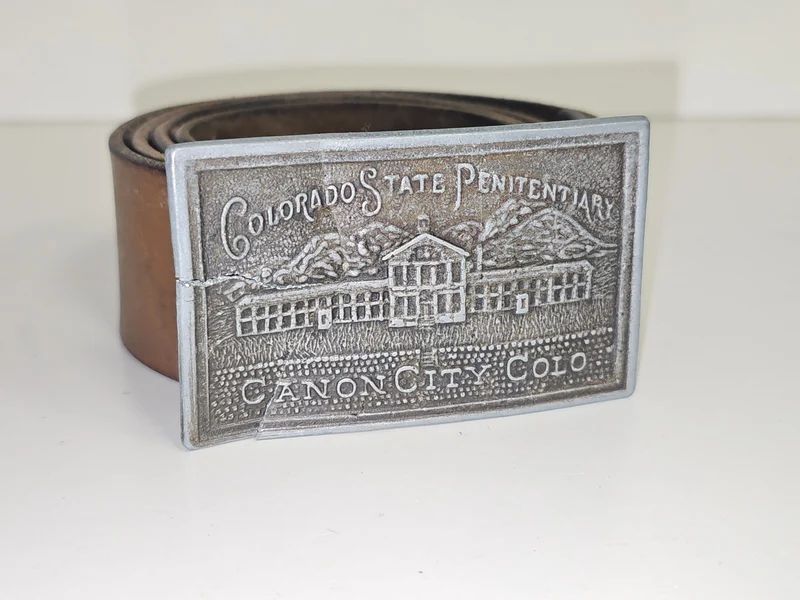 Ceinture vintage cuir Colorado State Penitentiary Canon City ancien accessoire U