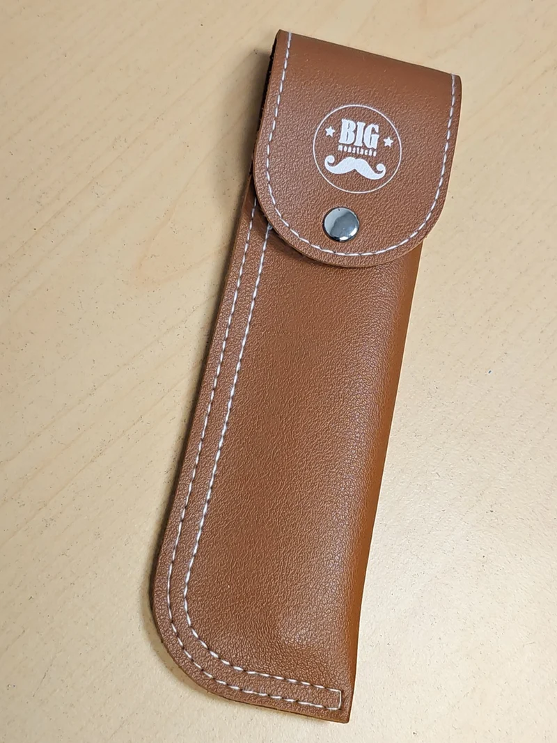 Rasoir de précision Big Moustache avec étui cuir, coupe-choux manuel d'occasion
