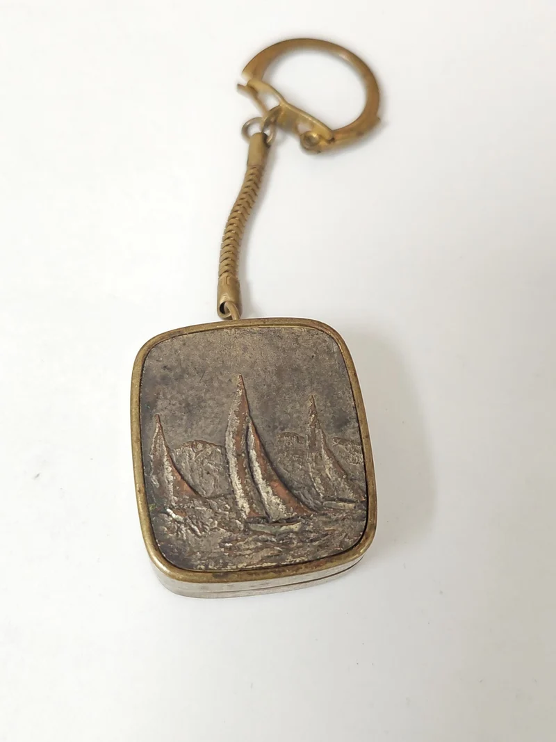 Vintage ancien briquet porte-clés rétro pour collectionneur accessoire original