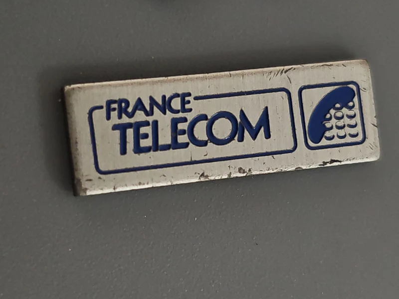 Pin's ancien France Telecom vintage rétro, badge collection télécommunications r