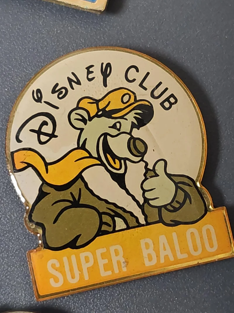 Vintage pin's ancien Walt Disney Home Video collection rétro dessin animé rare