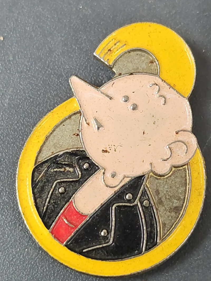 Pin's ancien vintage rétro collection badge broche objet publicitaire original