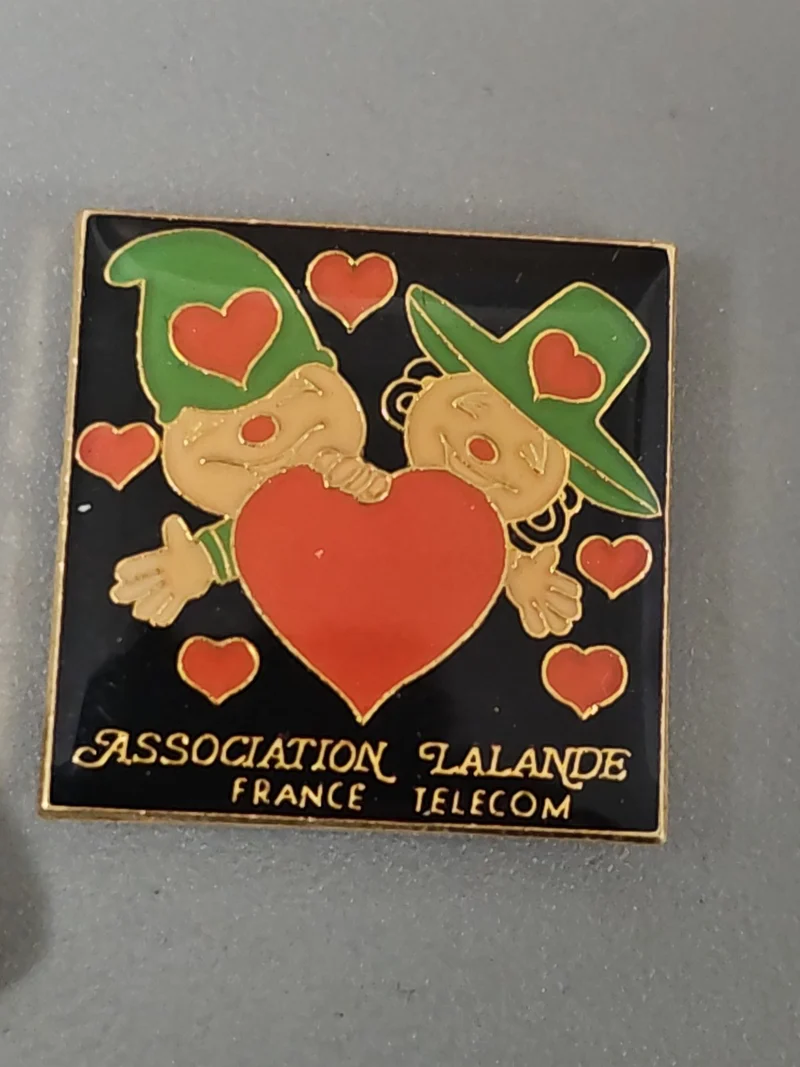 Pin's ancien rétro France Télécom ? Badge vintage collection télécommunications