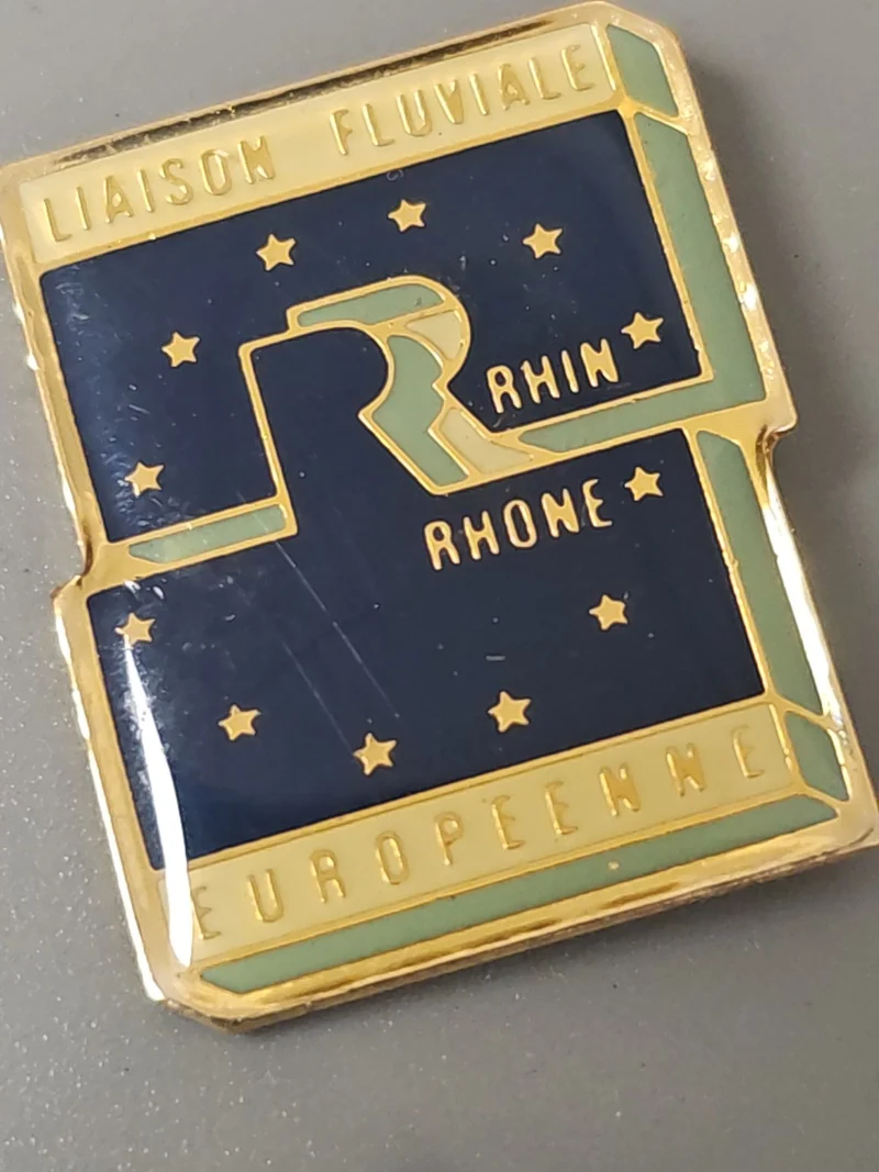 Pin's ancien Liaison fluviale rétro, badge collection transport fluvial vintage