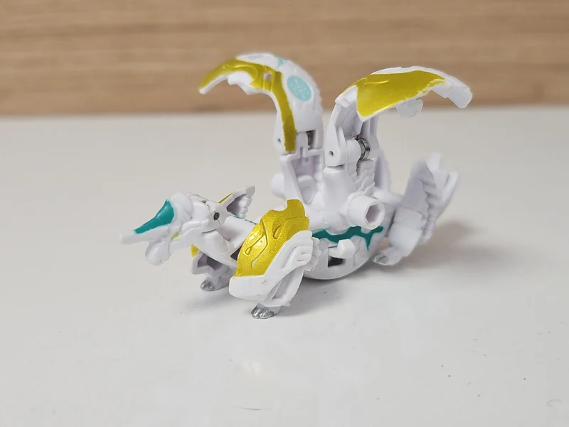 Bakugan Legends Pegatrix x Gillator Core Pack Jeu de figurines transformables