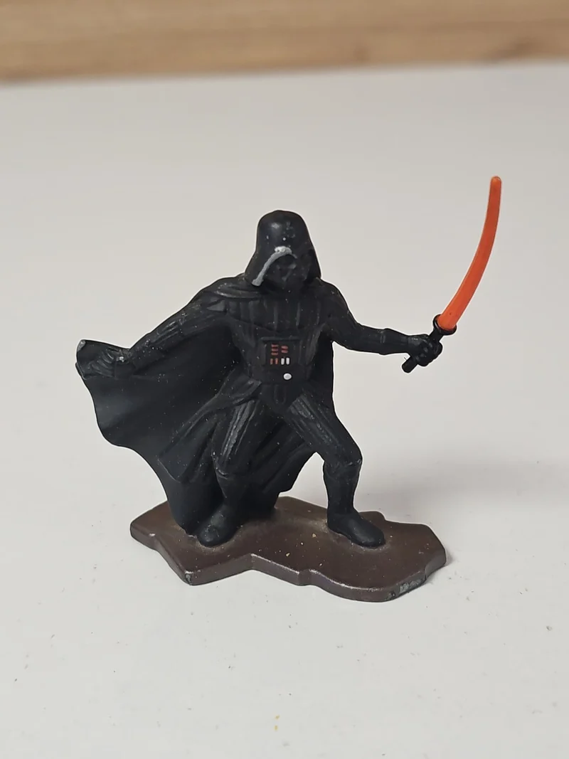 Figurine Star Wars Dark Vador d'occasion figurine articulée personnage Sith
