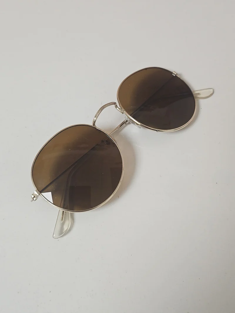 Paire de lunettes unisexe GÉNÉRIQUE monture classique pour usage quotidien occas