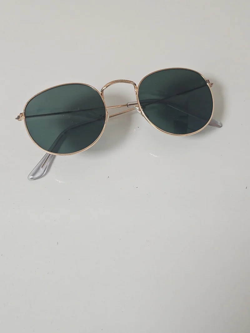 Paire de lunettes classiques GÉNÉRIQUE pour homme ou femme, monture sobre, acces