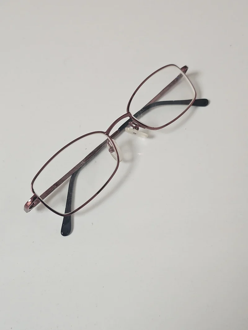 Paire de lunettes unisexe GÉNÉRIQUE monture classique pour usage quotidien
